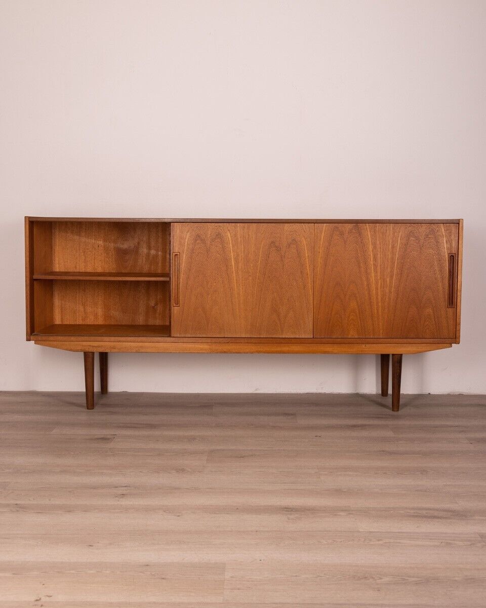 1960s Vintage Sideboard in Teak Wood Danish Design