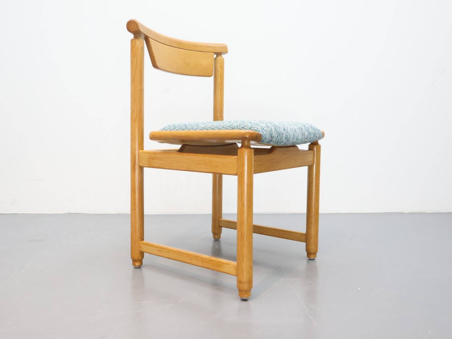 Vintage eetkamerstoelen | Eiken | Nieuwe stoffering