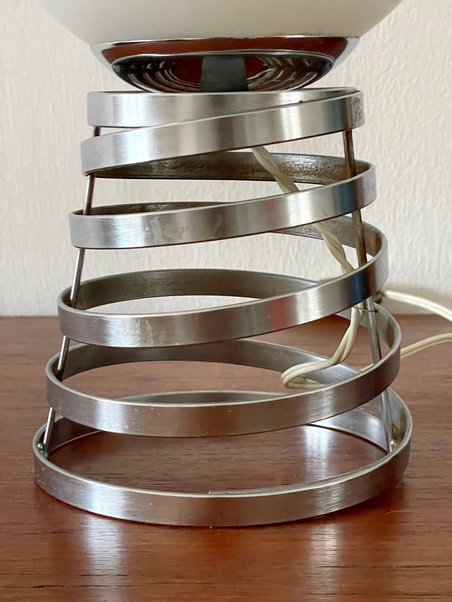 Vintage 1970s spring lamp