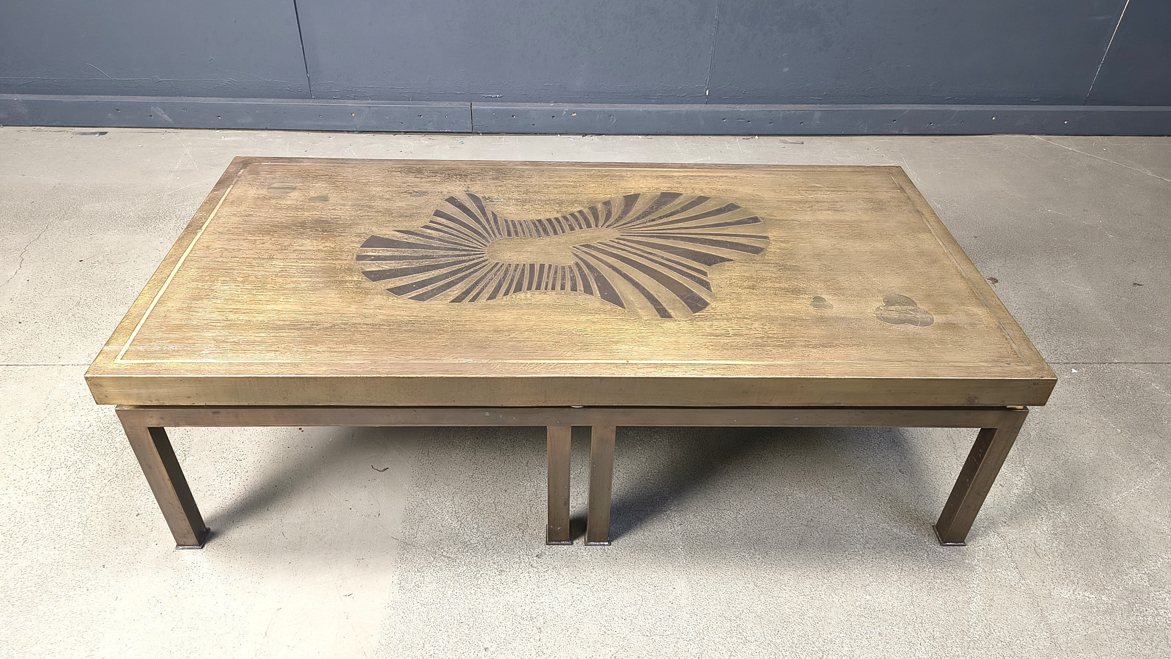 Table basse en laiton gravé vintage, années 1970