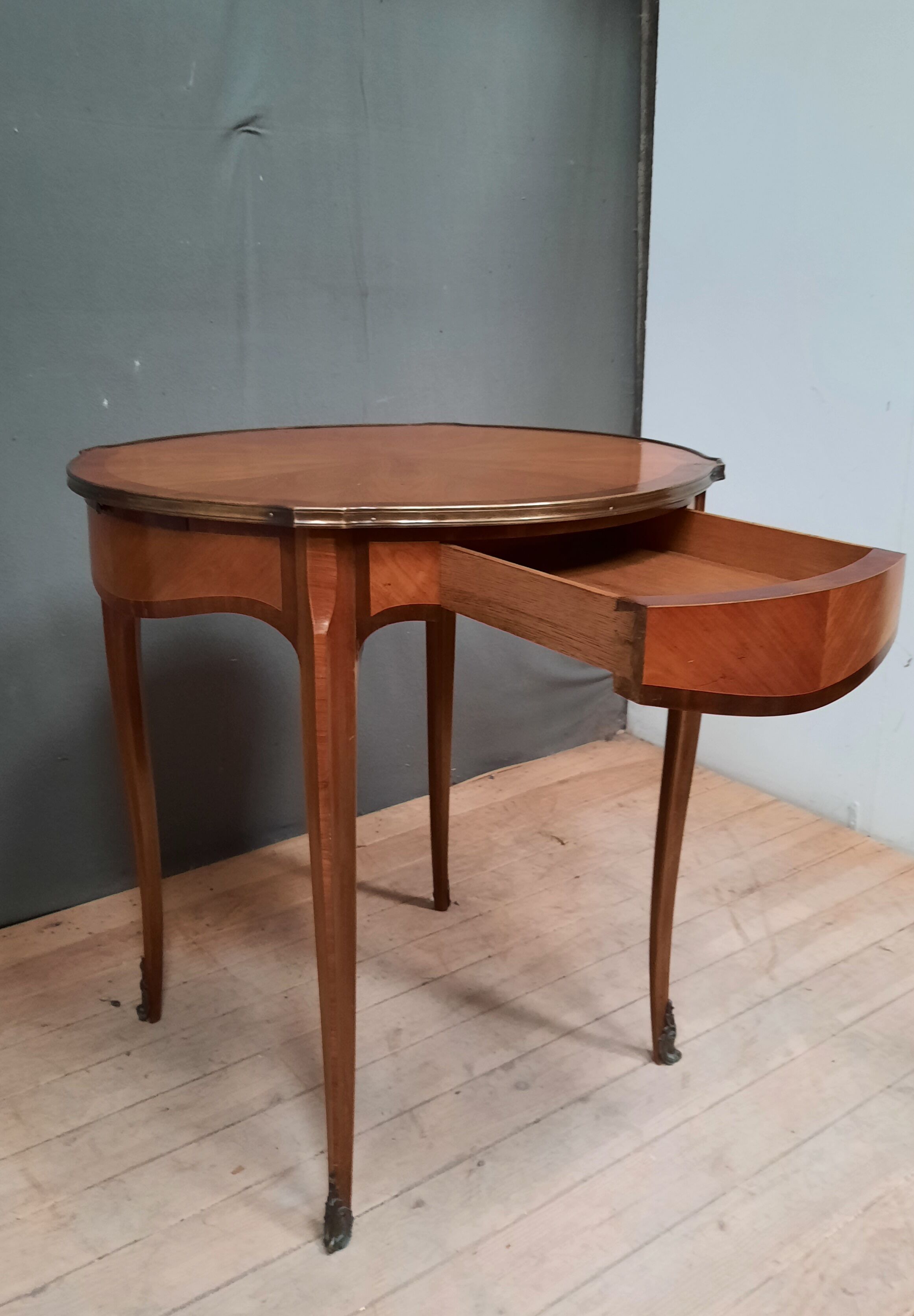 Louis XV style veneer living room table