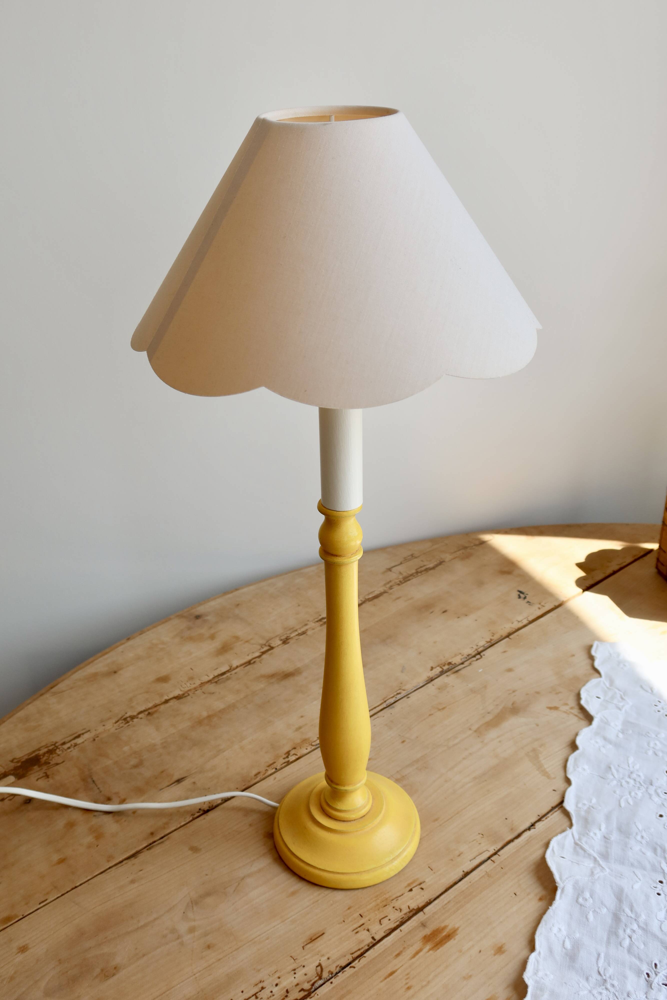 Vintage wooden bedside lamp painted yellow – Lampshade