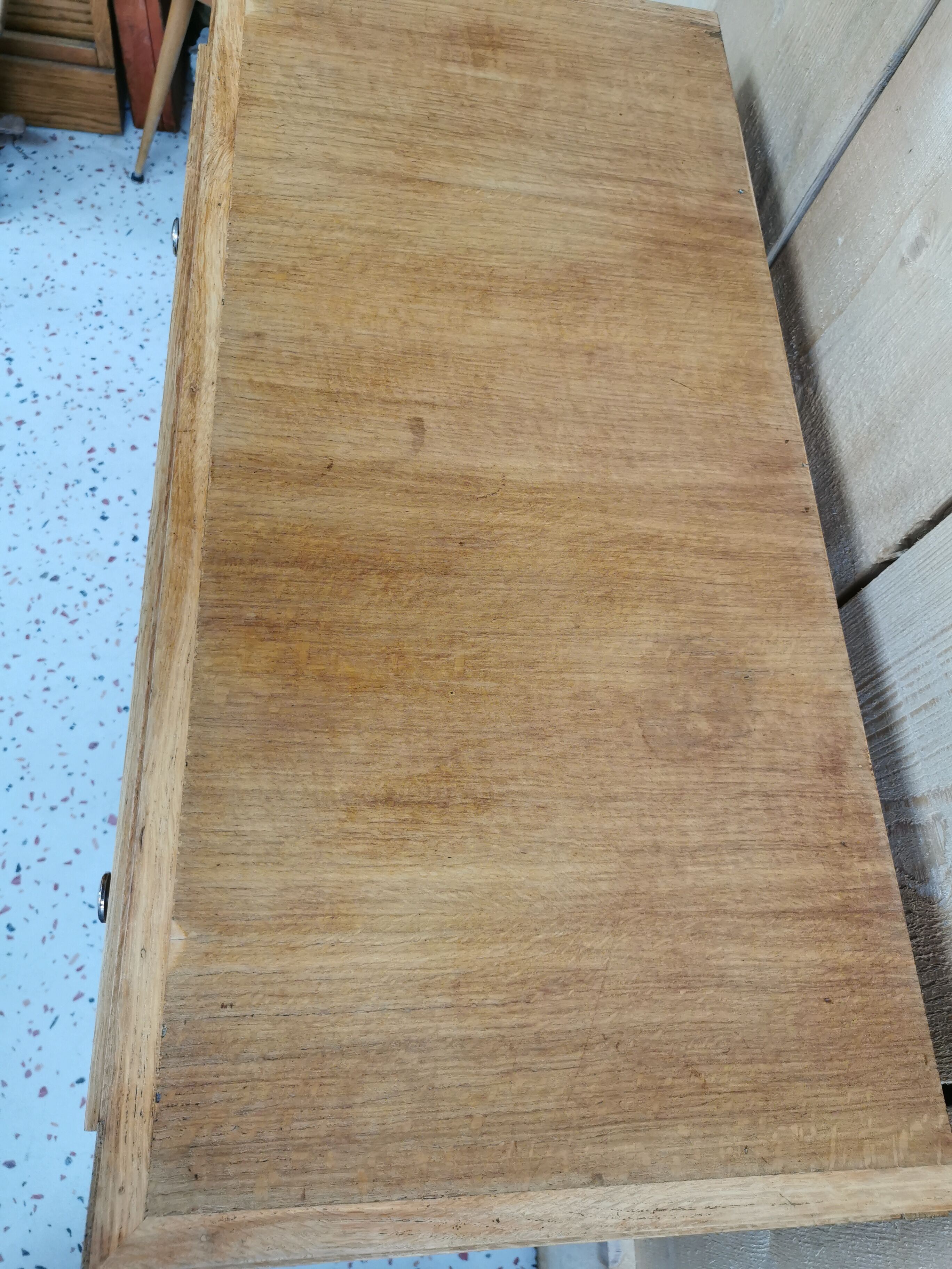 Chest of drawers compass feet