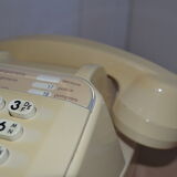 Téléphone vintage à touches