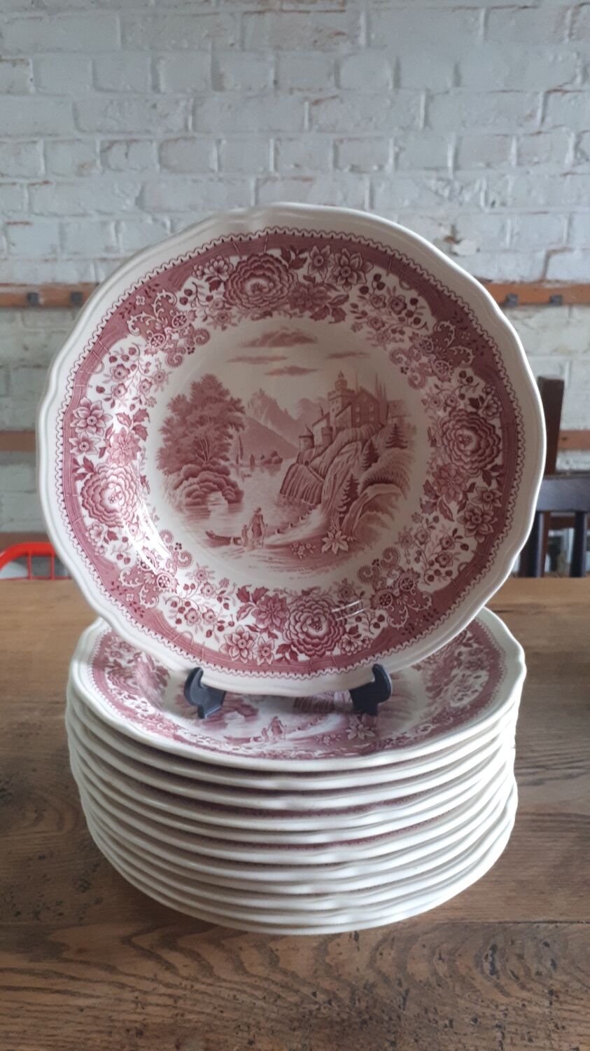 Burgenland pink soup plate series