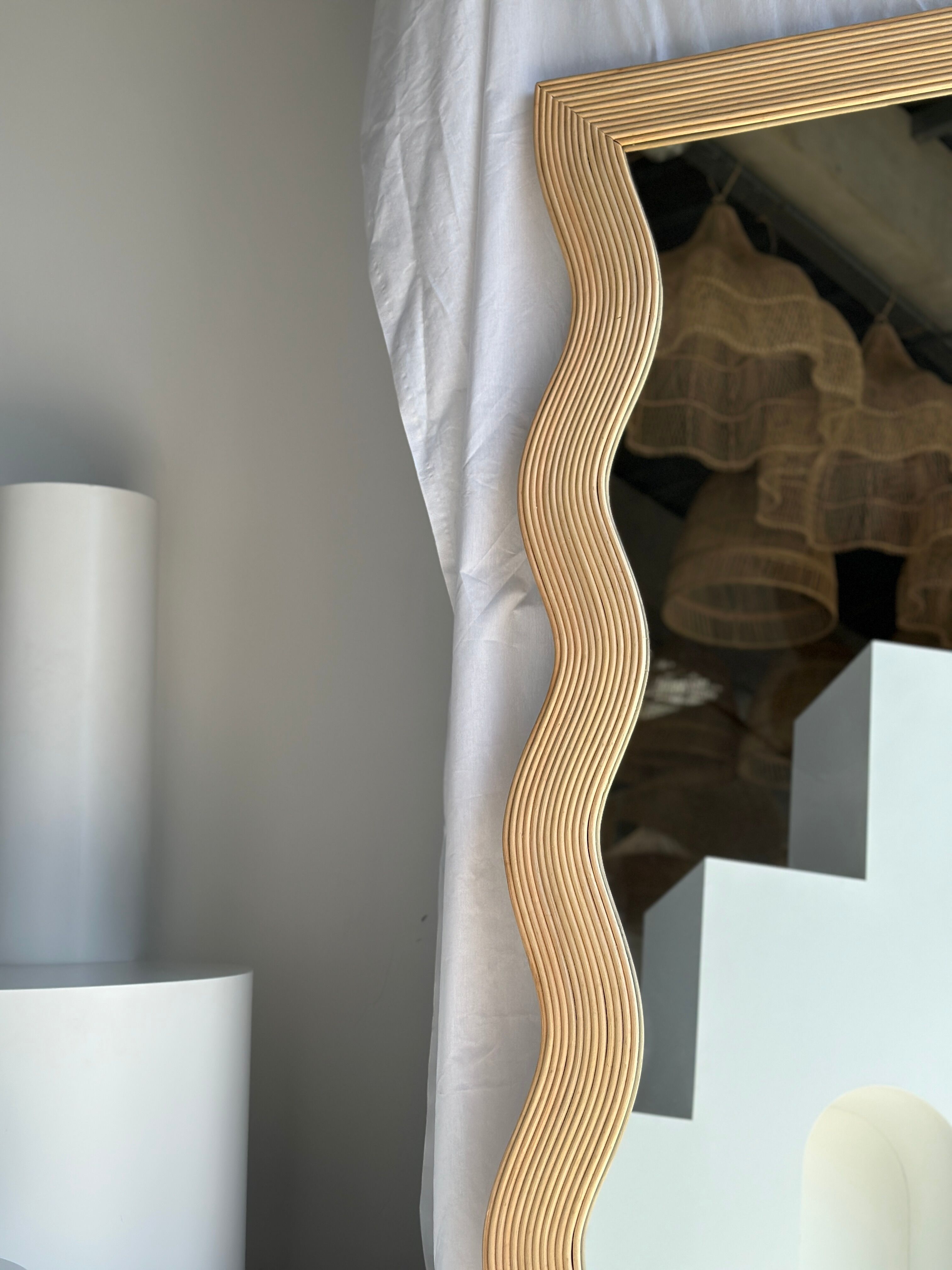 Zigzag rattan foot mirror H:182cm