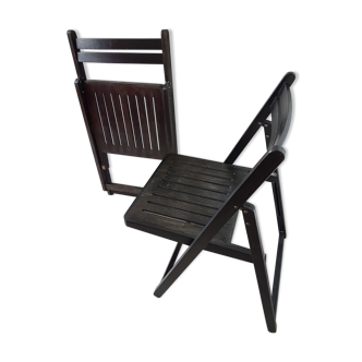 Pair vintage wooden chairs