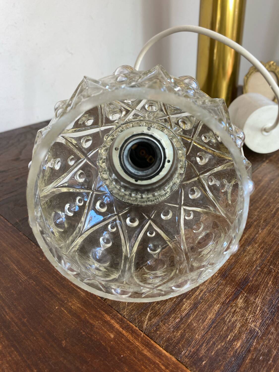 Retro pendant light, moulded glass suspension