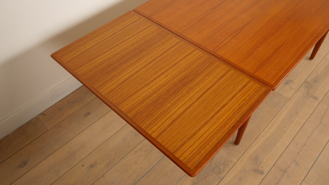 Vintage dining table | Omann Jun No. 50 | Teak | Extendable