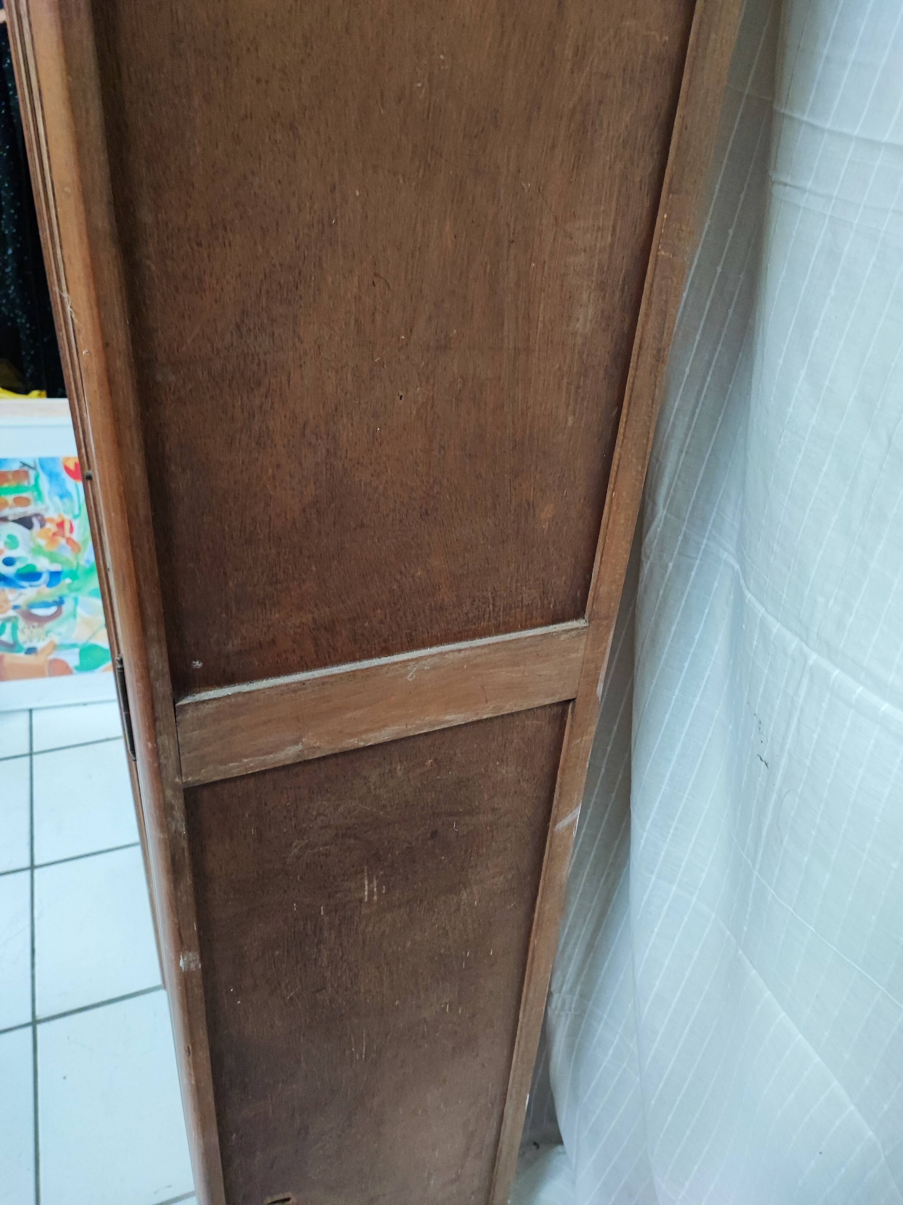 Parisian glazed wardrobe to retype