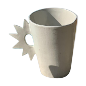 Zig zag cup in white sandstone, maison paseonia