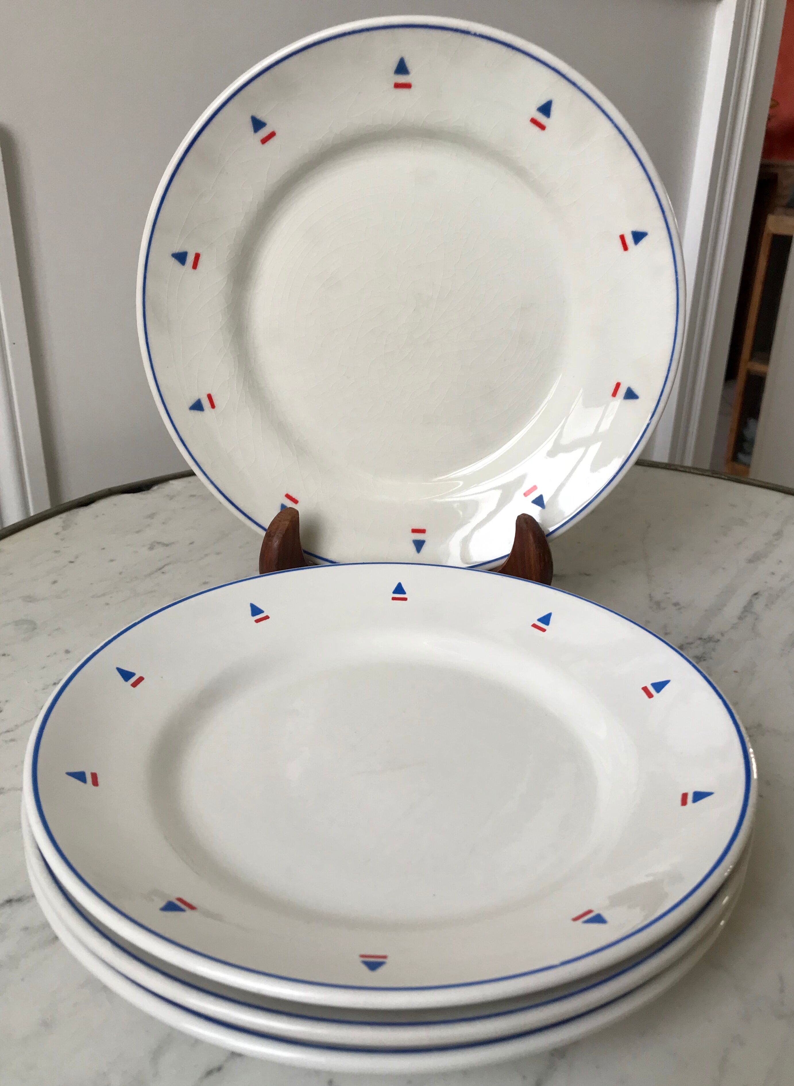 Lot de 4 assiettes à desssert motifs géométiques