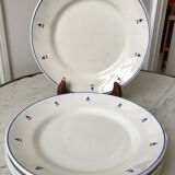 Set of 4 plates with desissert geometic patterns
