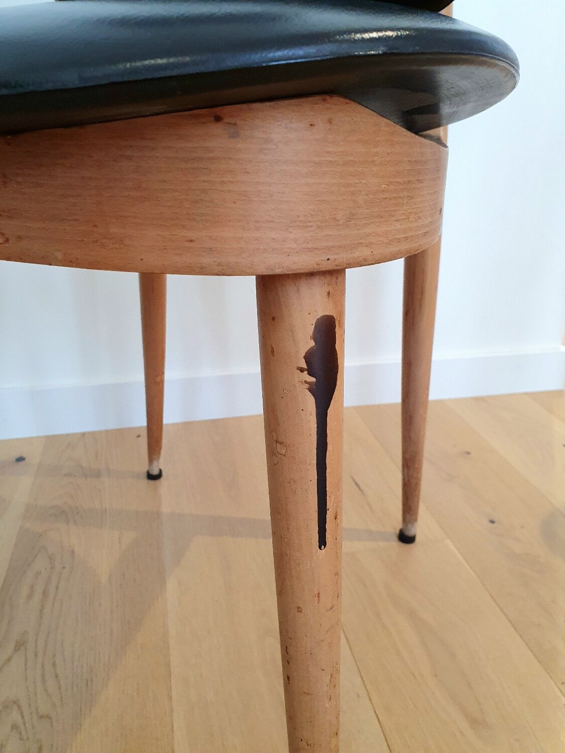 Vintage "Pegase" chairs by Pierre Gurariche / Baumann