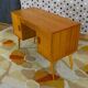 Bureau design vintage en hêtre année 1960.