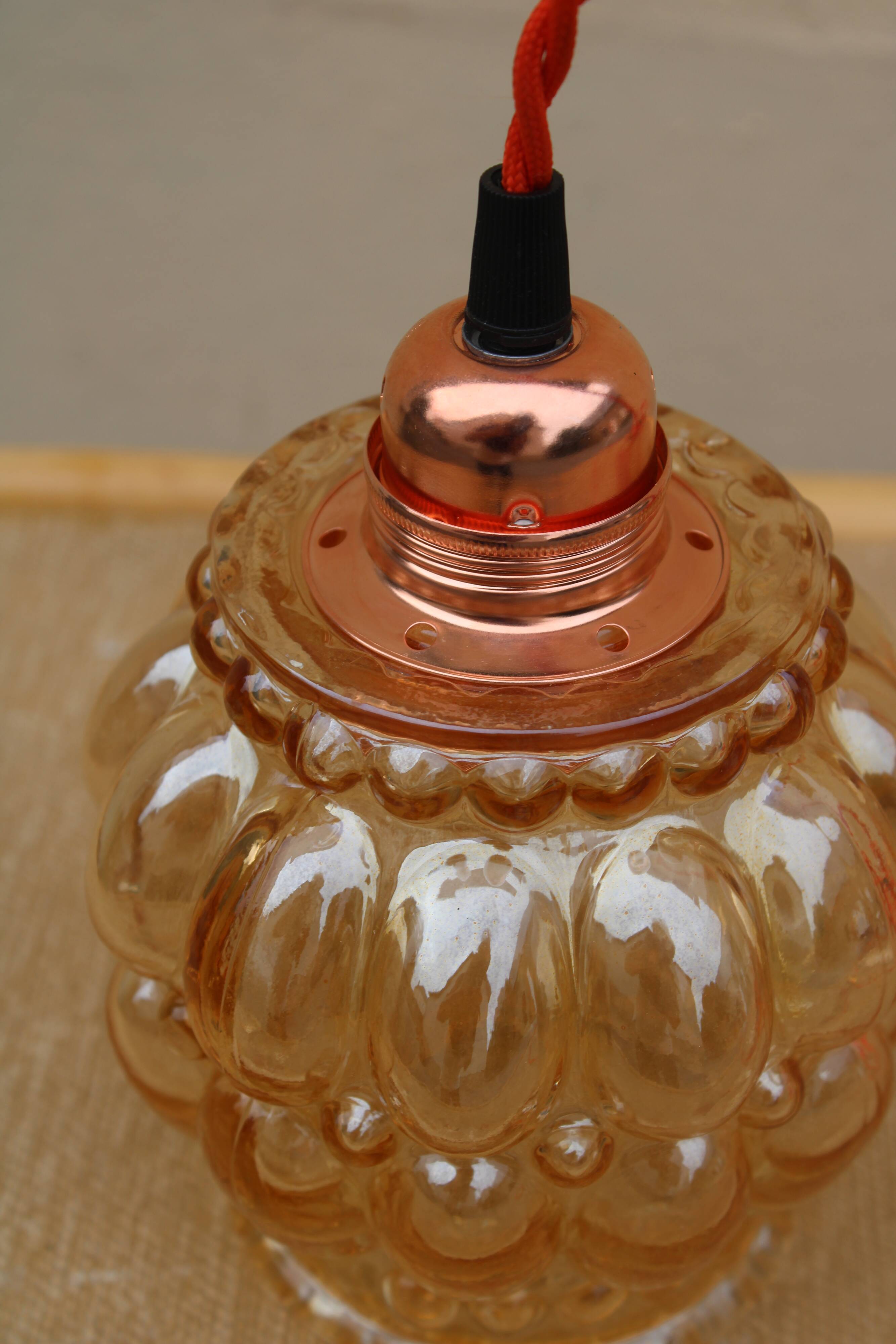 Moulded glass hanging lamp
