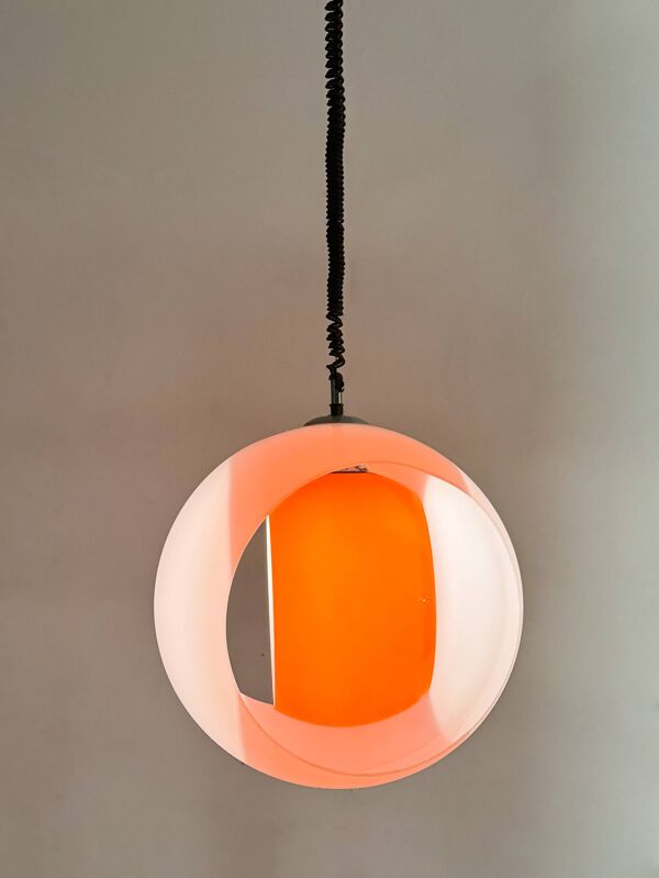 Suspension ''Eclisse'' en verre de Murano blanc et orange du milieu du siècle, par Carlo Nason pour Mazzega, Ita