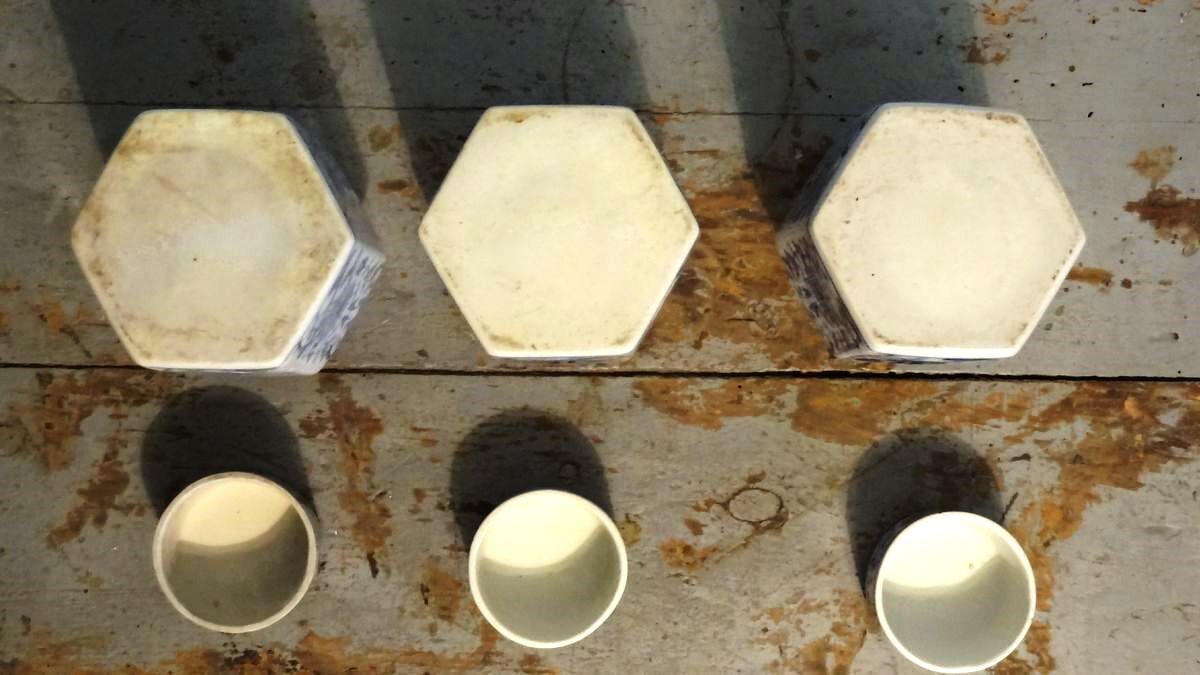 Series of 3 tea pots in blue China