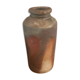 Sandstone pot