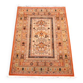 Mechanical oriental rug