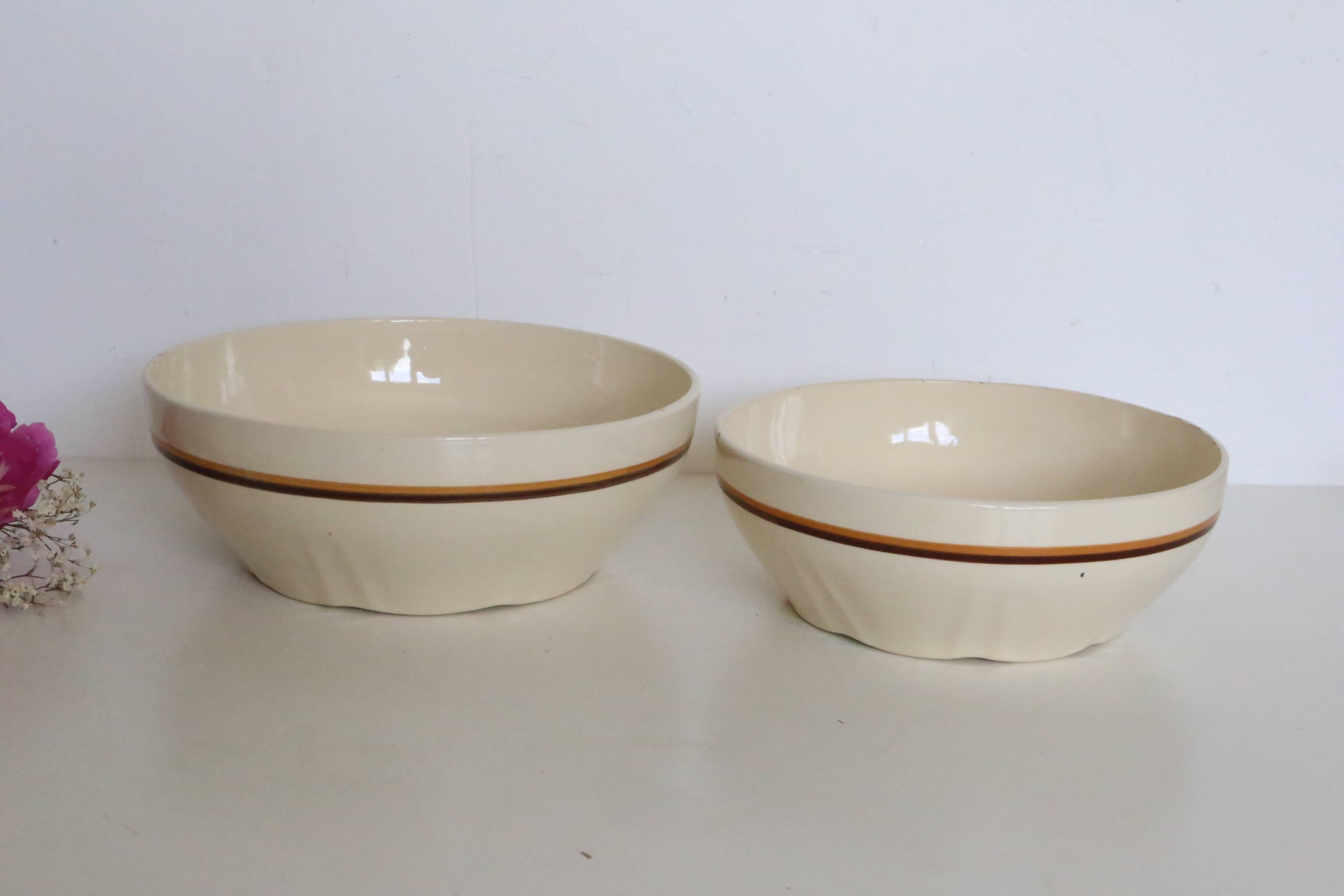 pair of salad bowls, French earthenware, bistro