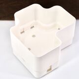 Vastill planter in white plastic by Michael McCann