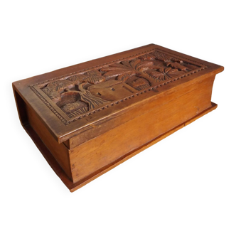 Coffret boite en bois sculpté Afrique