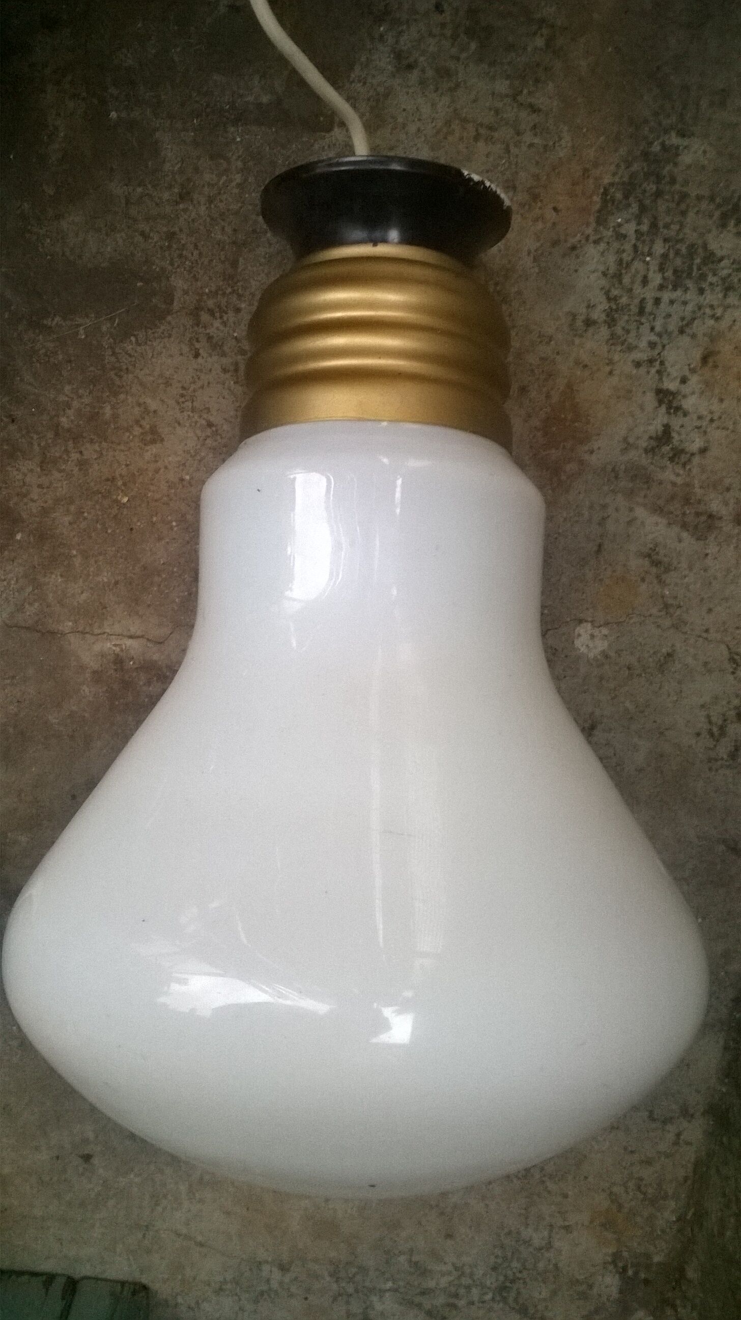 Vintage light bulb hanging