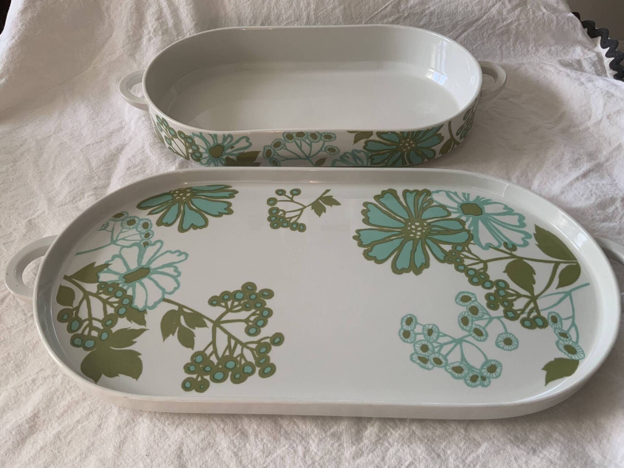 Set of 2 Villeroy & Boch Scarlett-Vintage 1967 dishes
