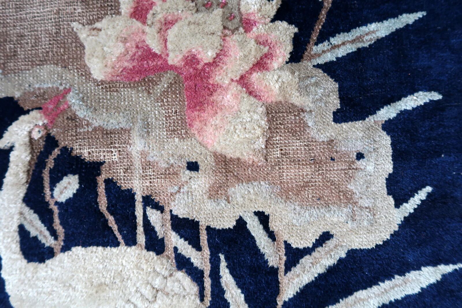 Antique 1890s Chinese Peking rug with crane design 95cm x 152cm