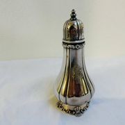 Salière en argent sterling floral par Tiffany & Co., années 1950