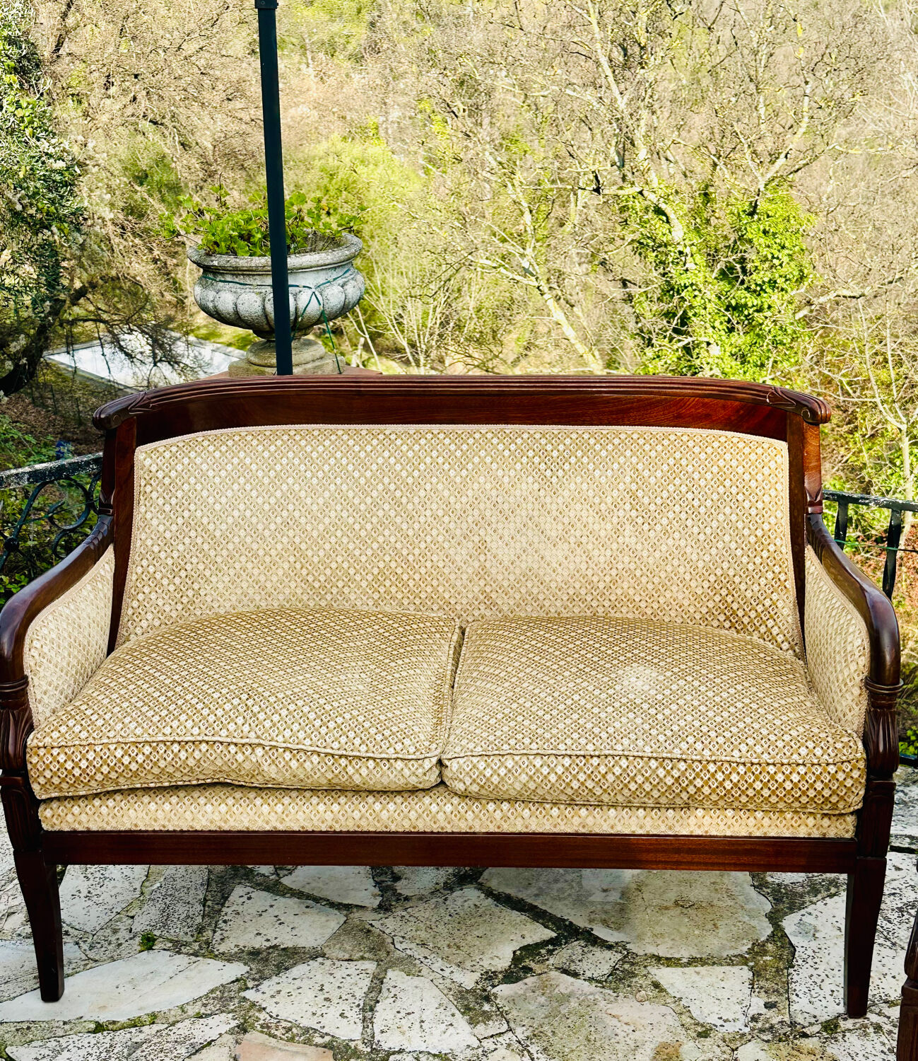 Mobilier de salon en Acajou Massif D’époque Empire