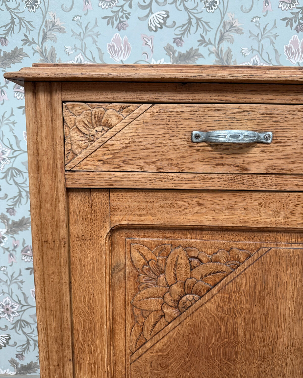 Art Deco oak grand buffet