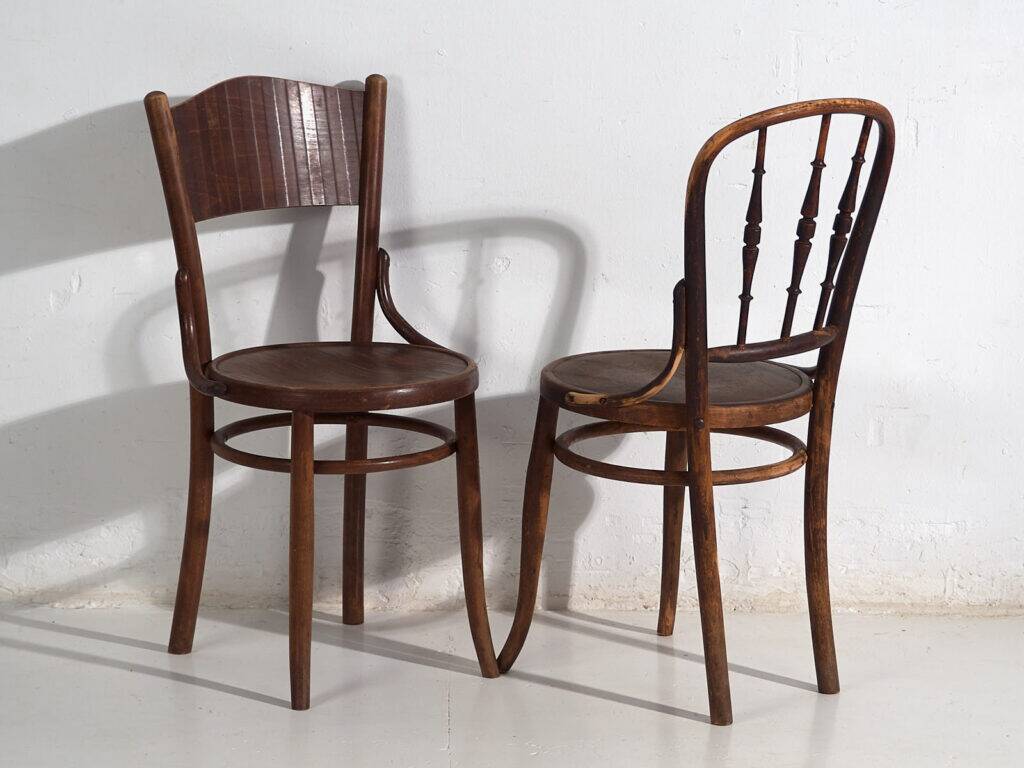 Antique dining chairs (c.1920). Set of 6 pieces no.3