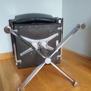 Swivel office chair Strafor with chrome metal and black faux leather.