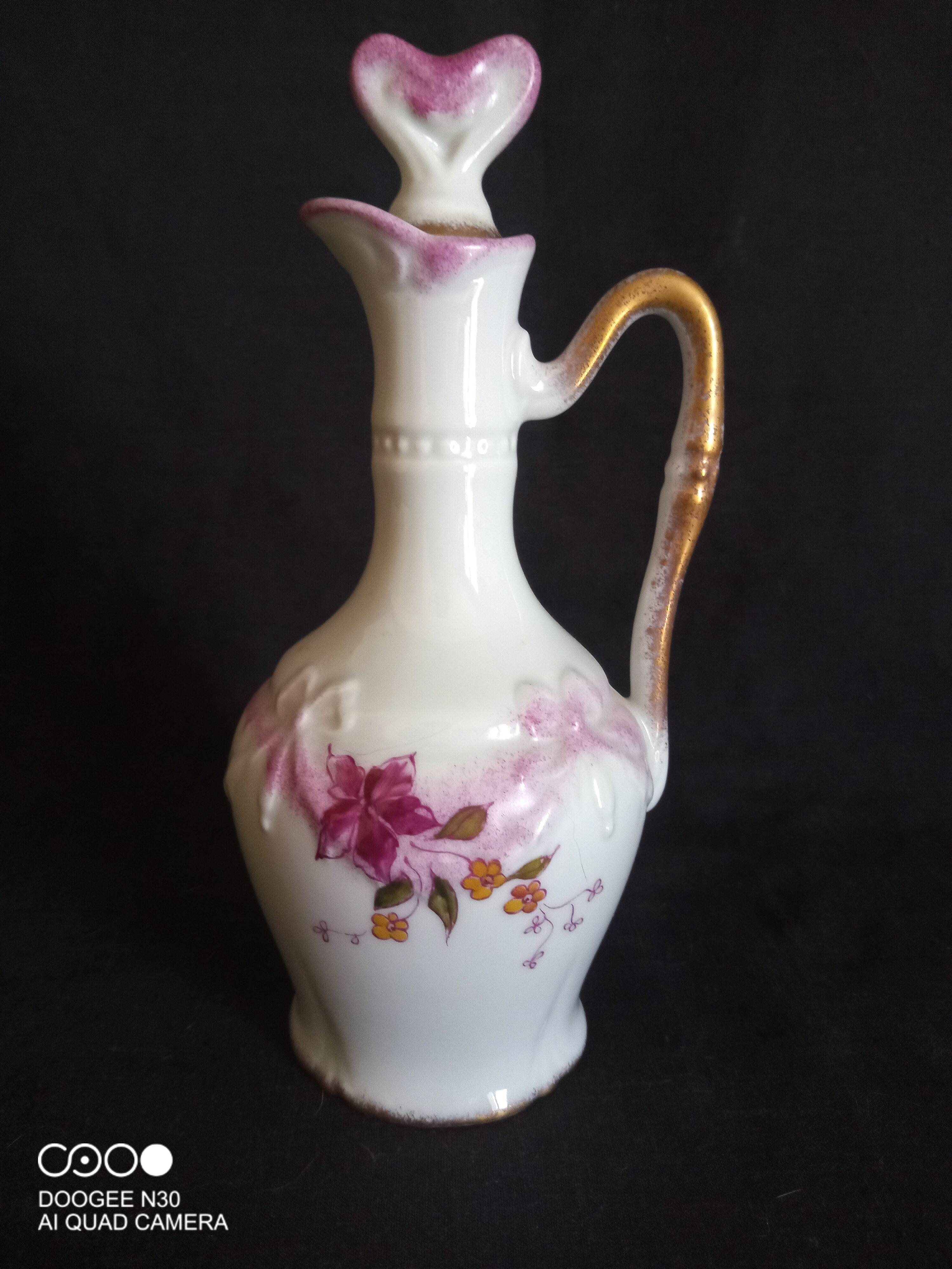 Spirits service for 4 people (6 pieces) in Paris porcelain, signed and numbered