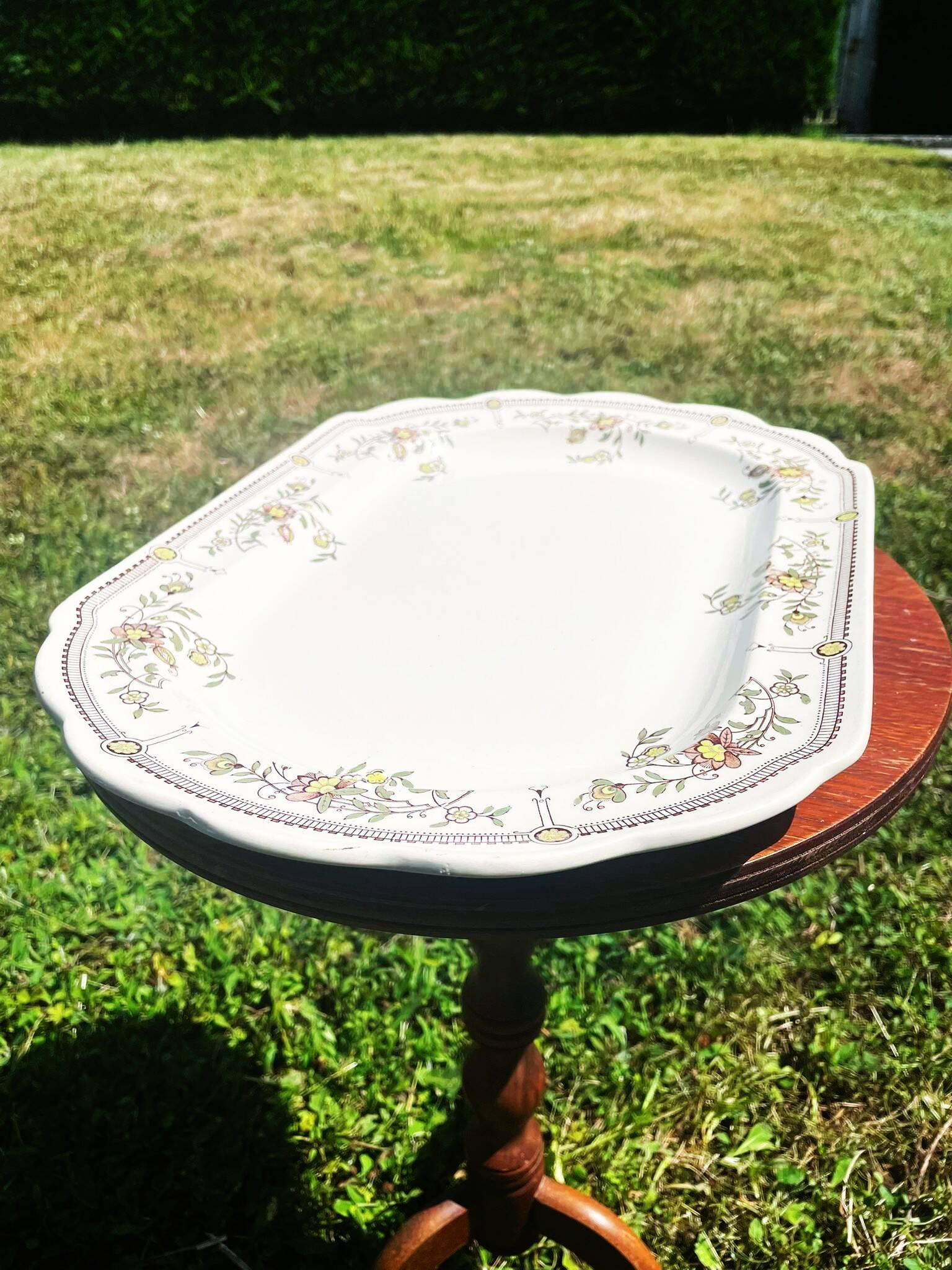 Large antique English earthenware dish from the 19th century