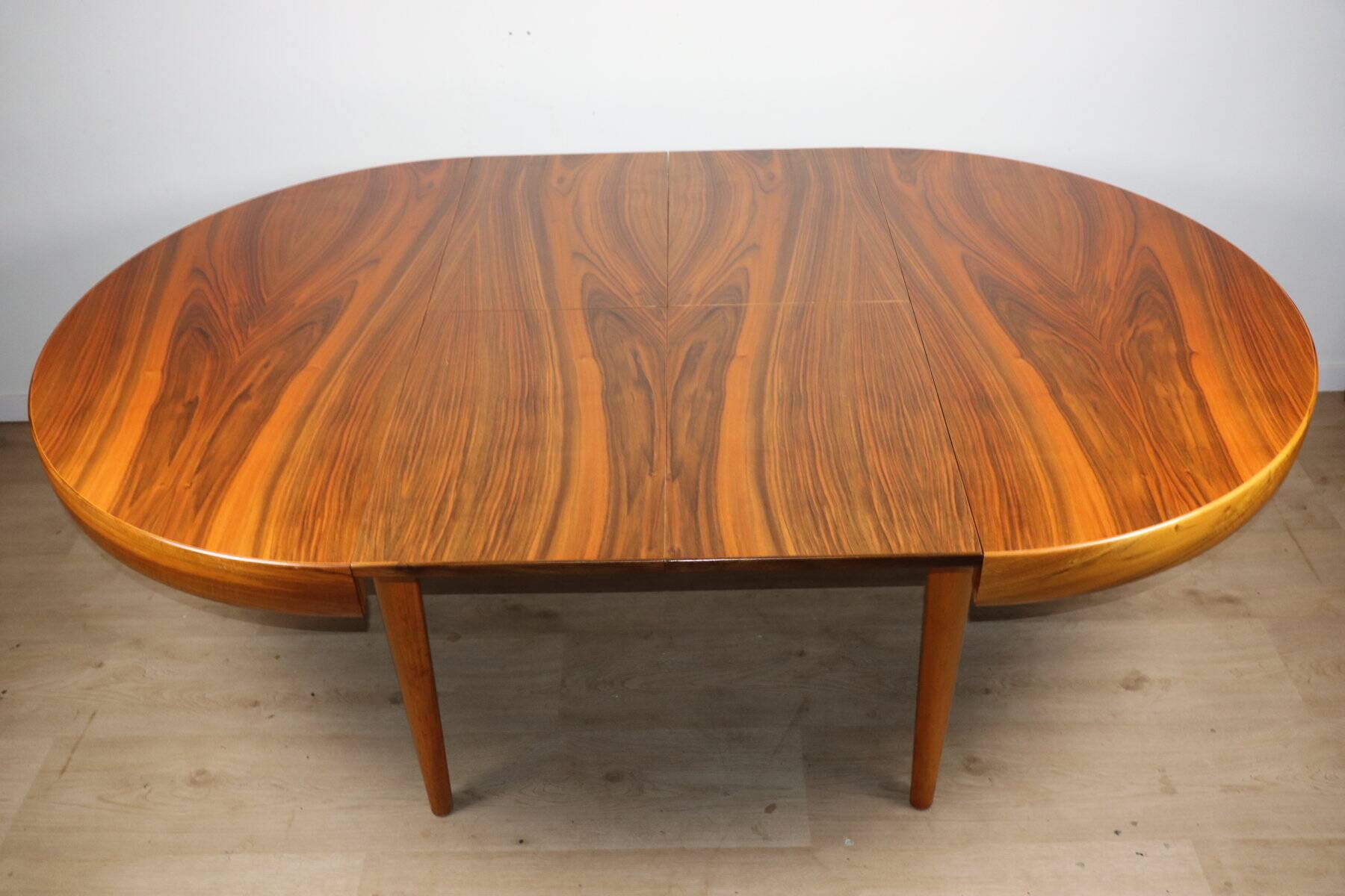 Scandinavian extendable dining table in teak – 1960s
