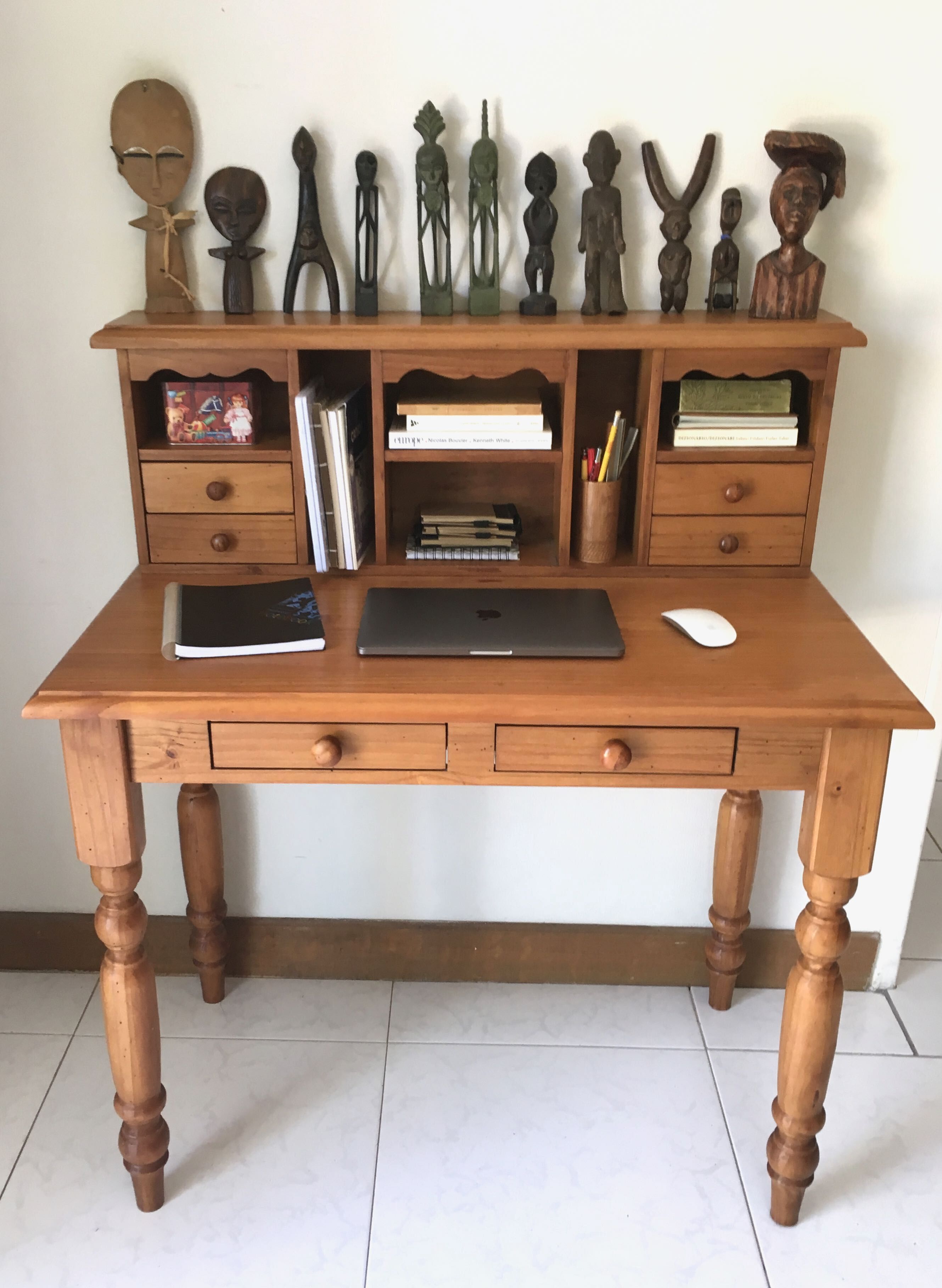 Bureau de chambre d’hôtel vintage