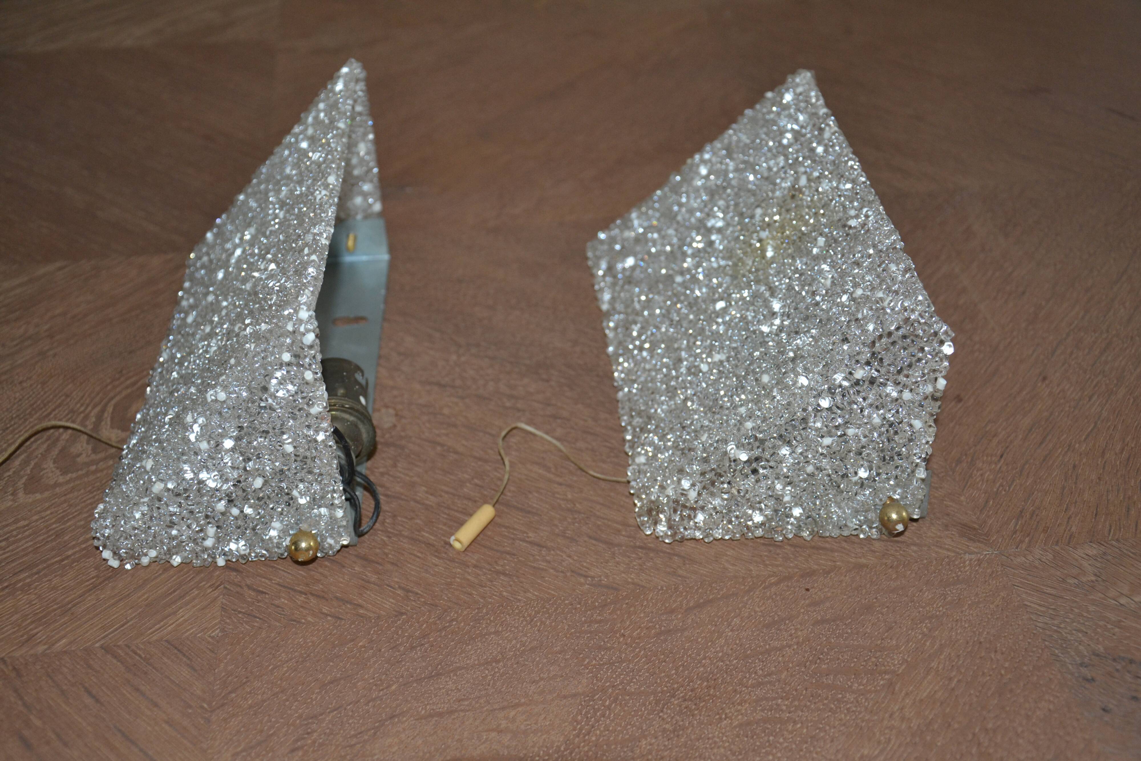 2 wall sconces in perspex, 1950s-60s