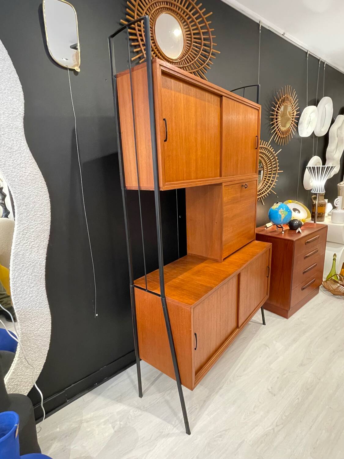 Teak bookcase 1970