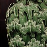 Large green vase from Manises with a leaf design.