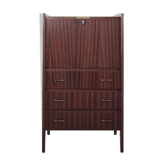 Scandinavian secretary