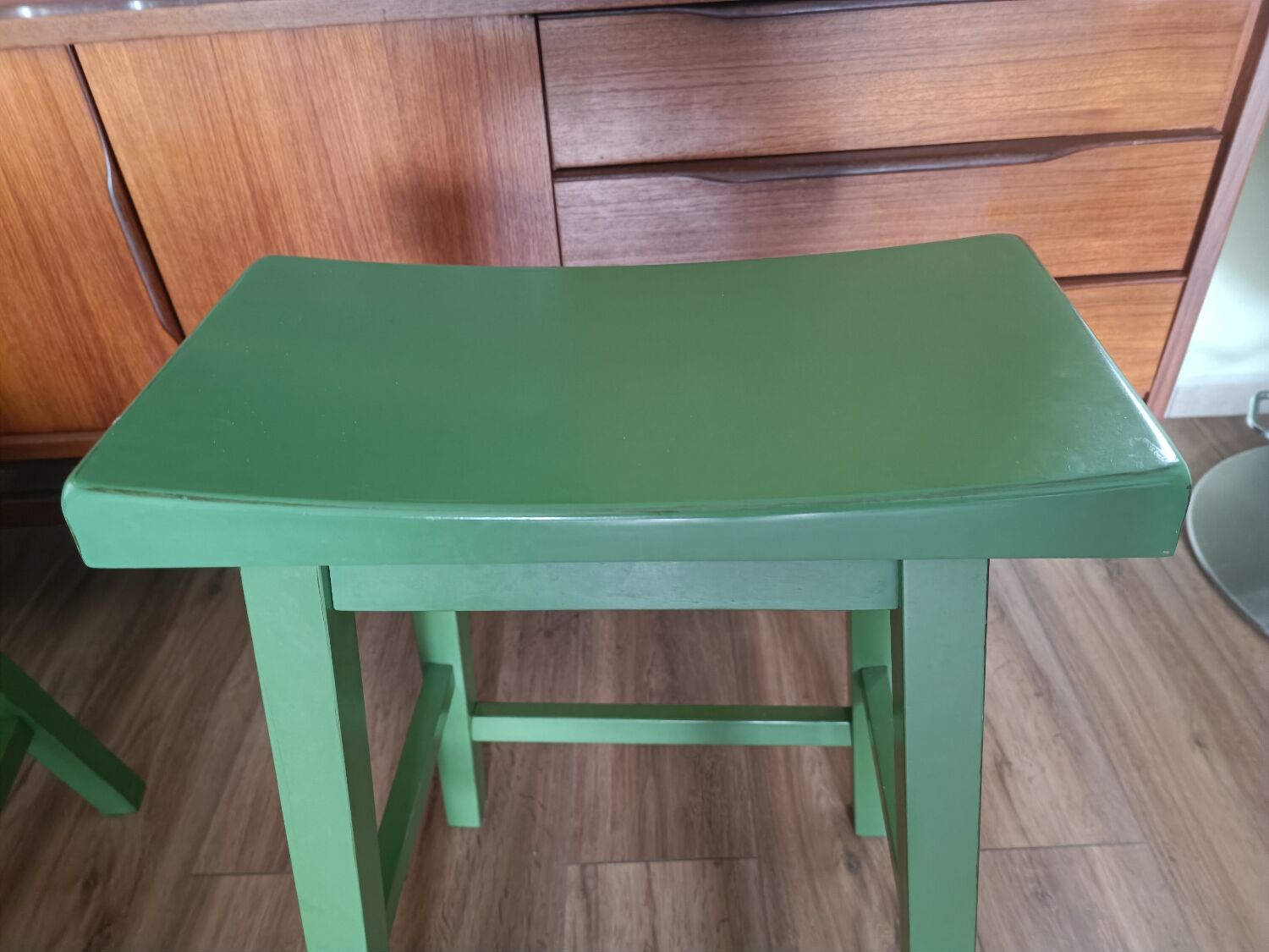 High stool bar green wood