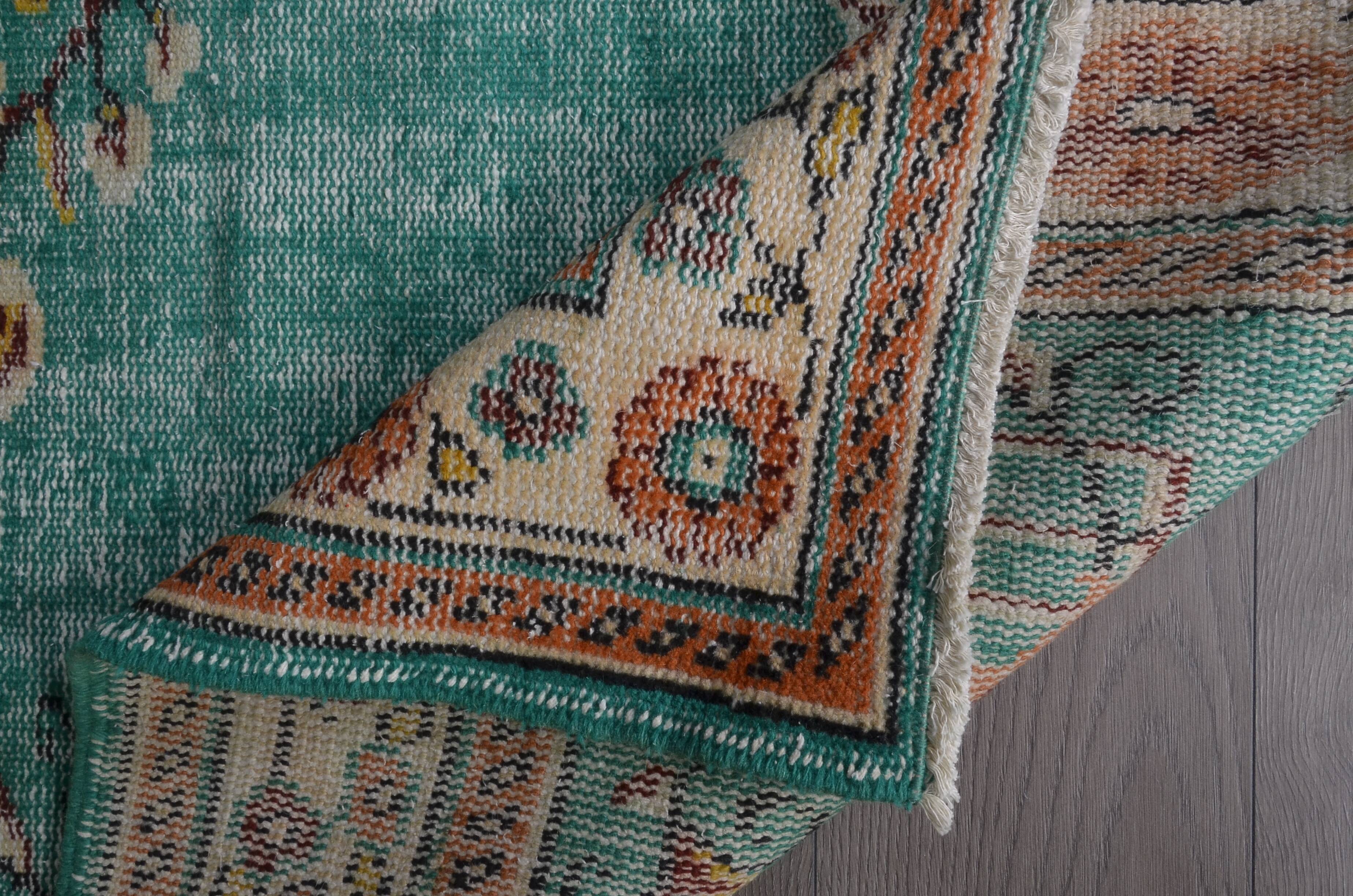 Antique Vintage Area Carpet sku c 202