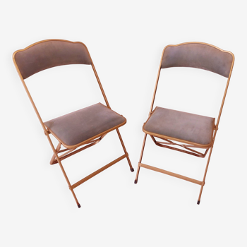 Deux chaises pliantes opéra en velour