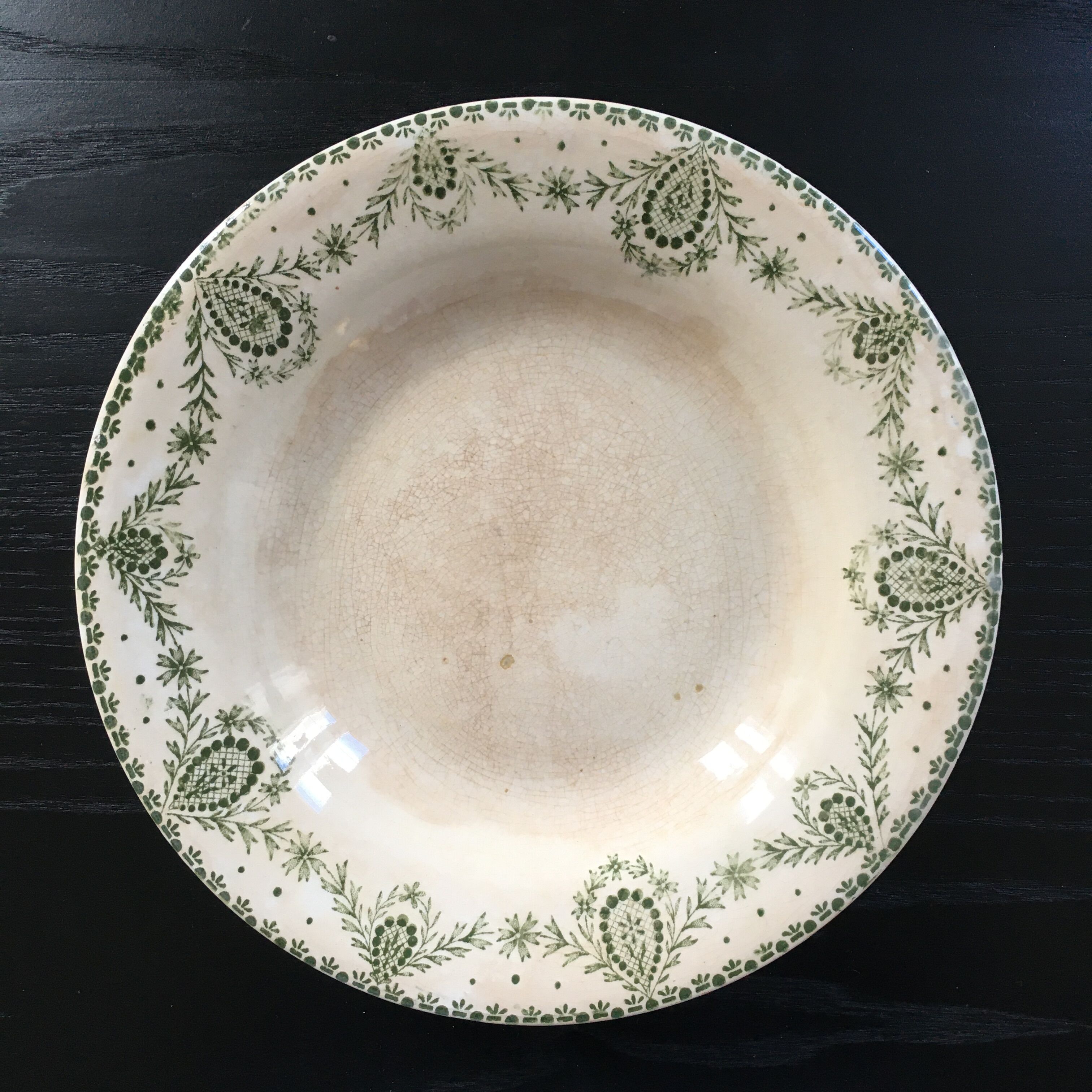 Old plate décor Brussels