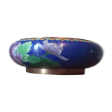 Chinese cup in partitioned email