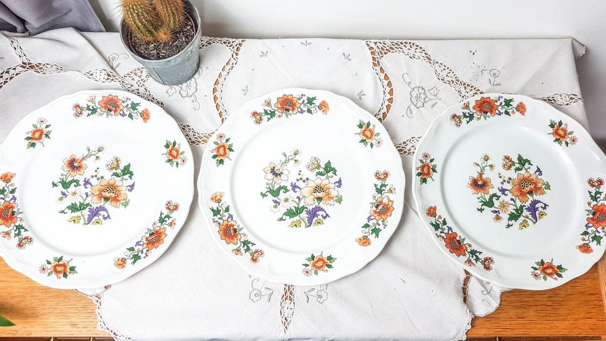 Set of 3 vintage earthenware flat plates "Moulins des Loups" Orchies model from the 1960s