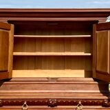 Neo-Renaissance walnut buffet - 19th century